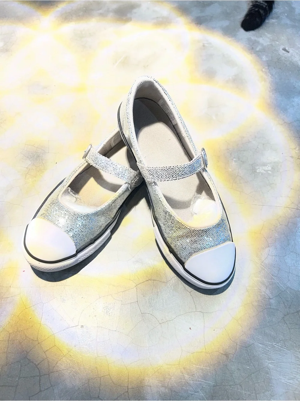 Converse Chuck Taylor All Star Youth Size 2 Grey/Silver Dainty Mary Janes